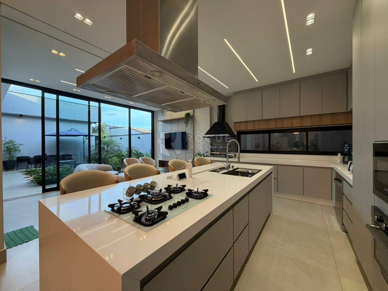 Casa em condomínio à venda no bairro Jardim Residencial Florida: COZINHA