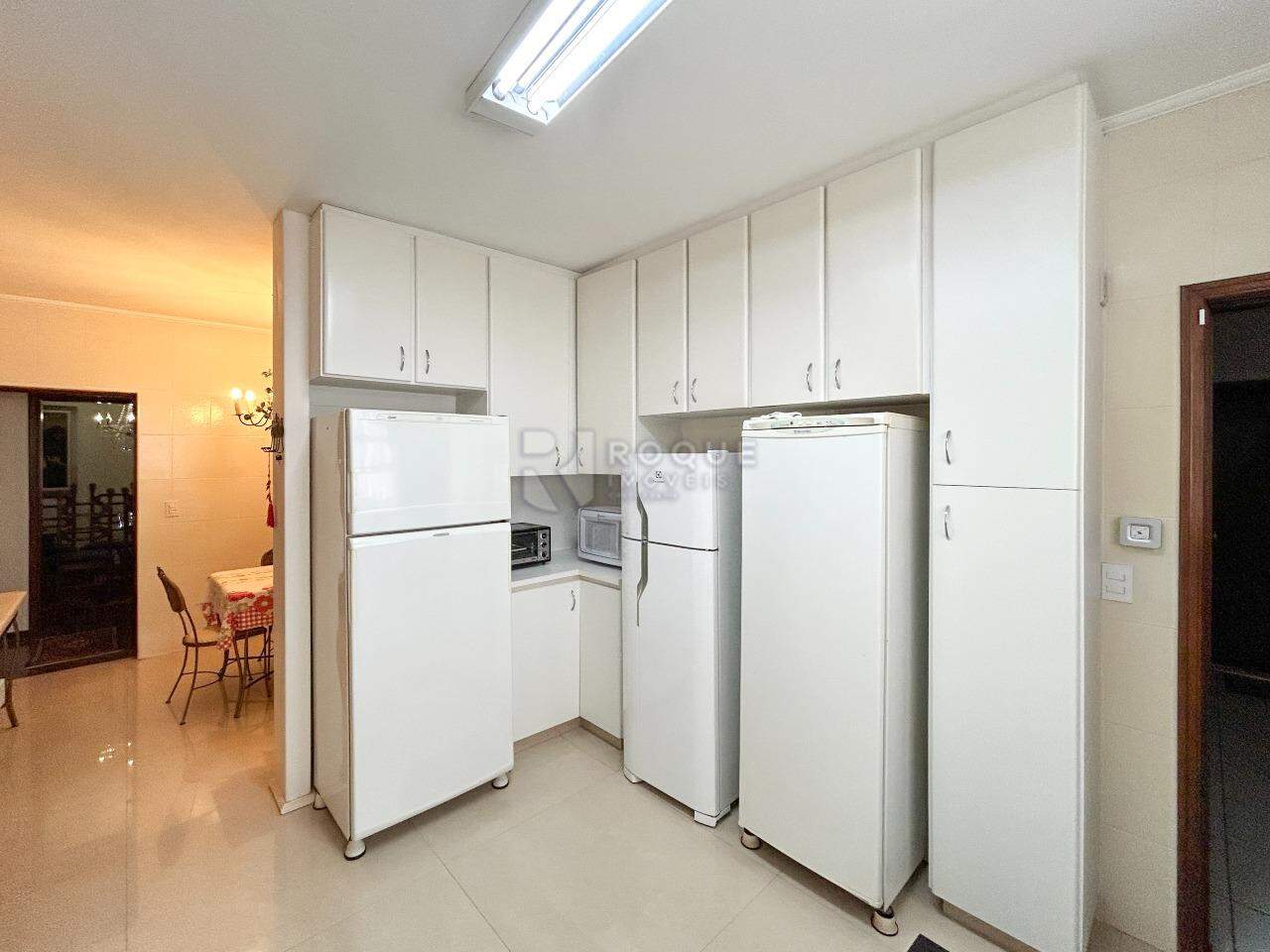 Apartamento para aluguel no bairro Centro: Cozinha 