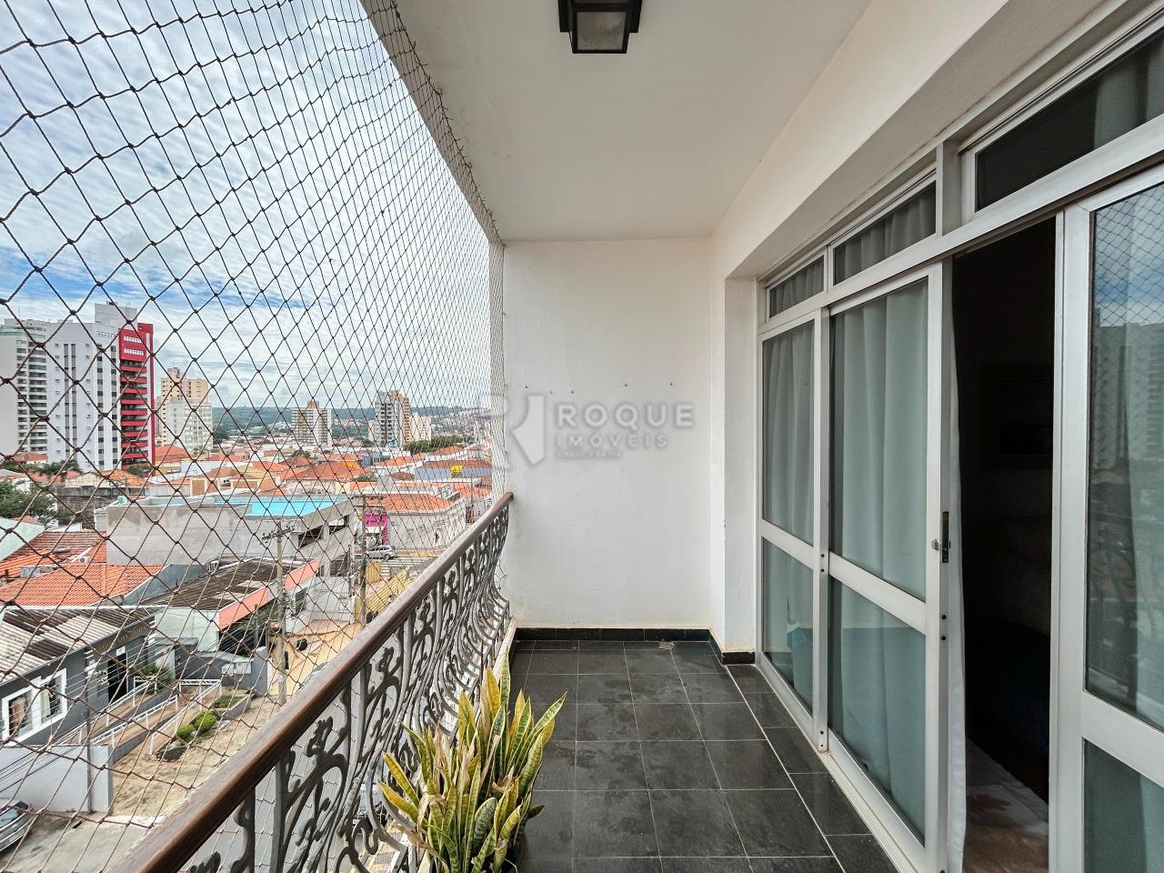 Apartamento para aluguel no bairro Centro: Sacada 