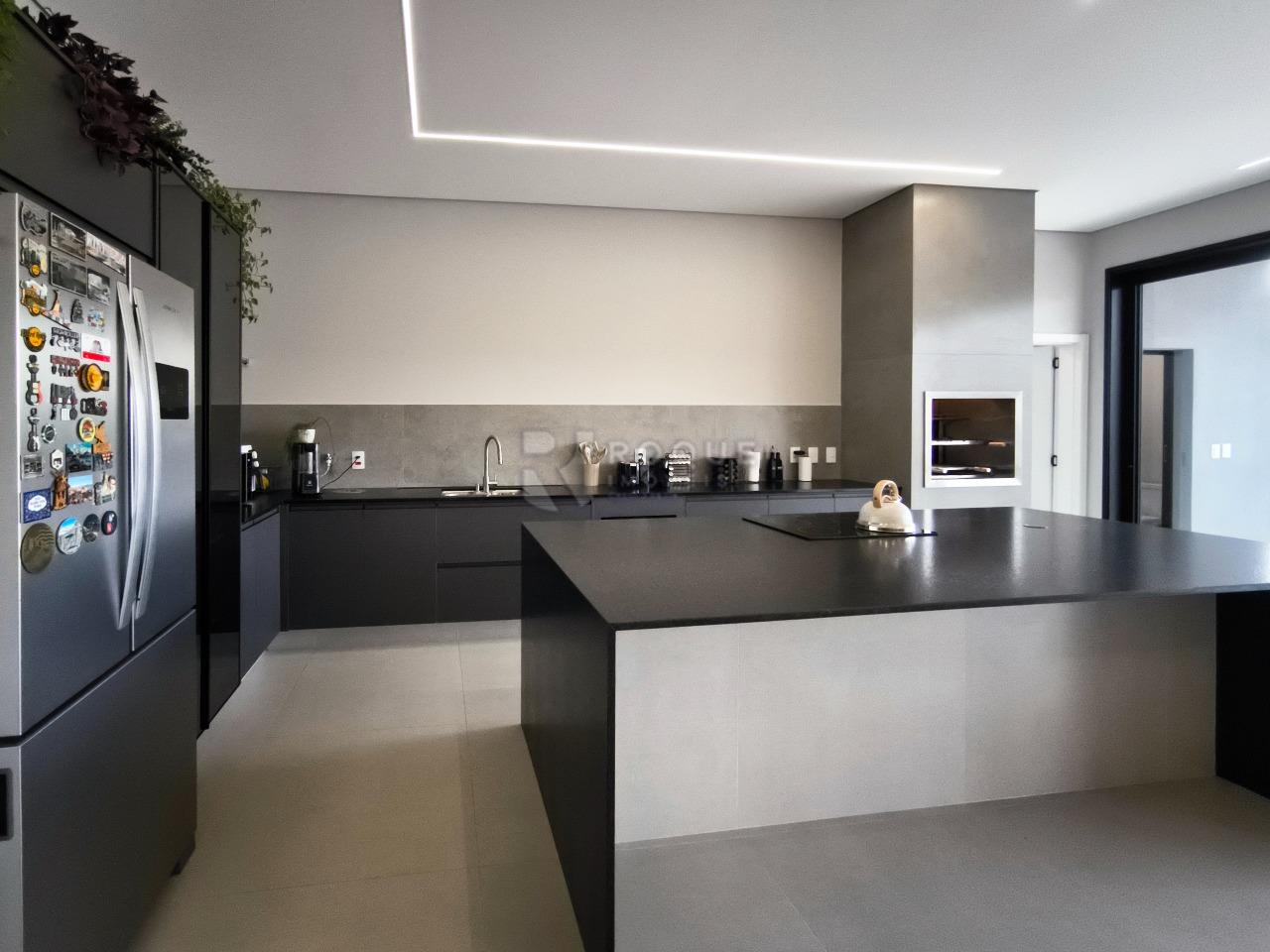 Casa em condomínio à venda no bairro Residencial Florisa: COZINHA GOURMET