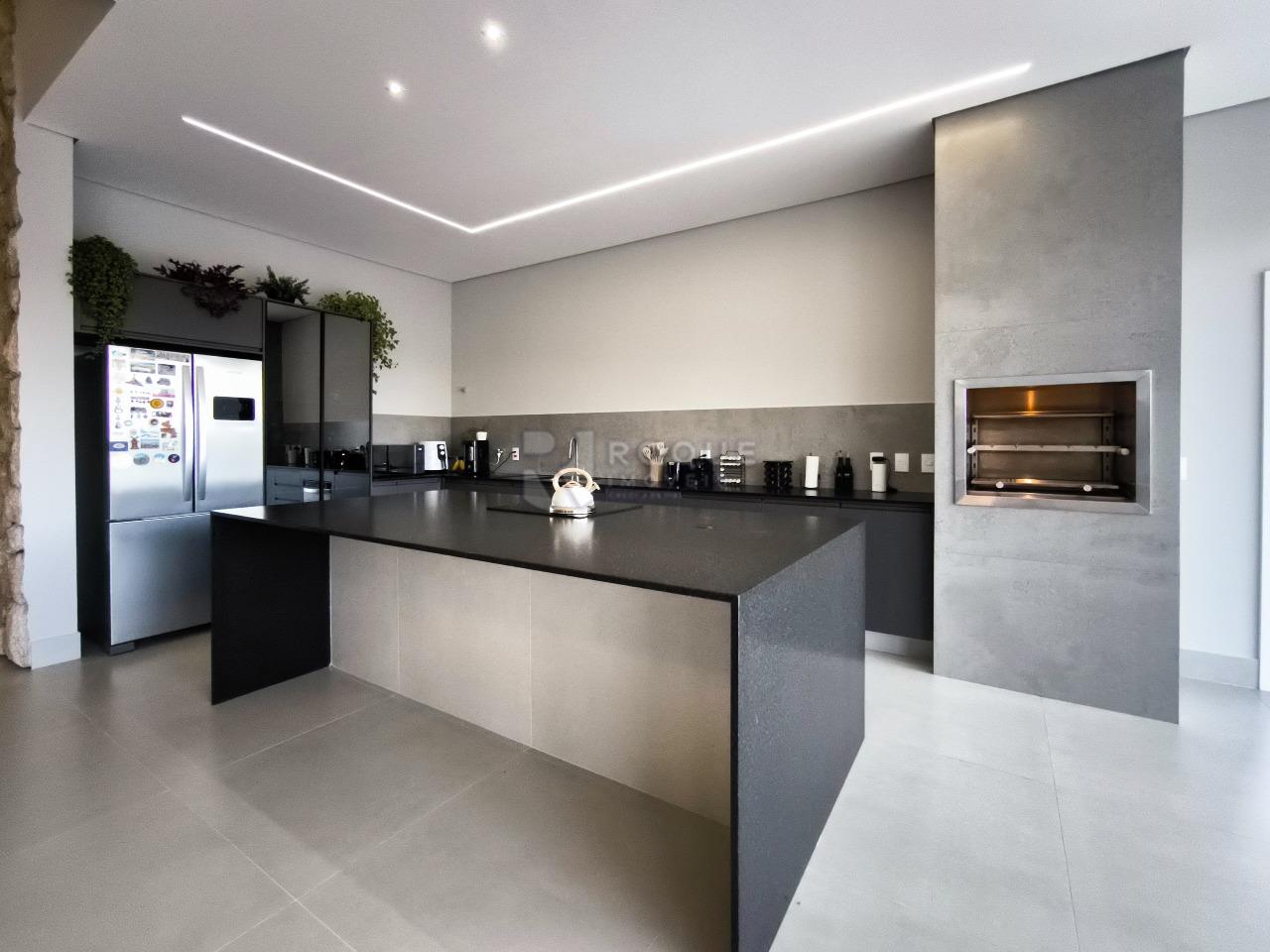 Casa em condomínio à venda no bairro Residencial Florisa: COZINHA GOURMET