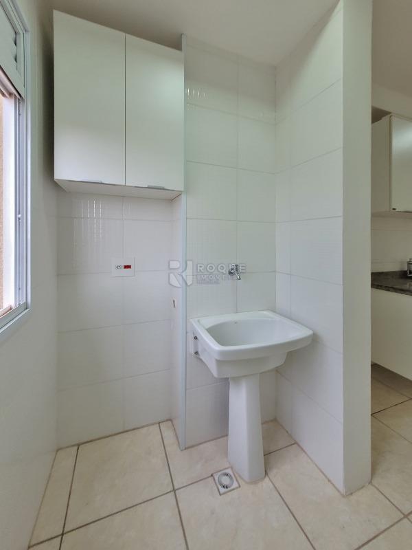 Apartamento à venda no bairro Chácaras Antonieta: LAVANDERIA