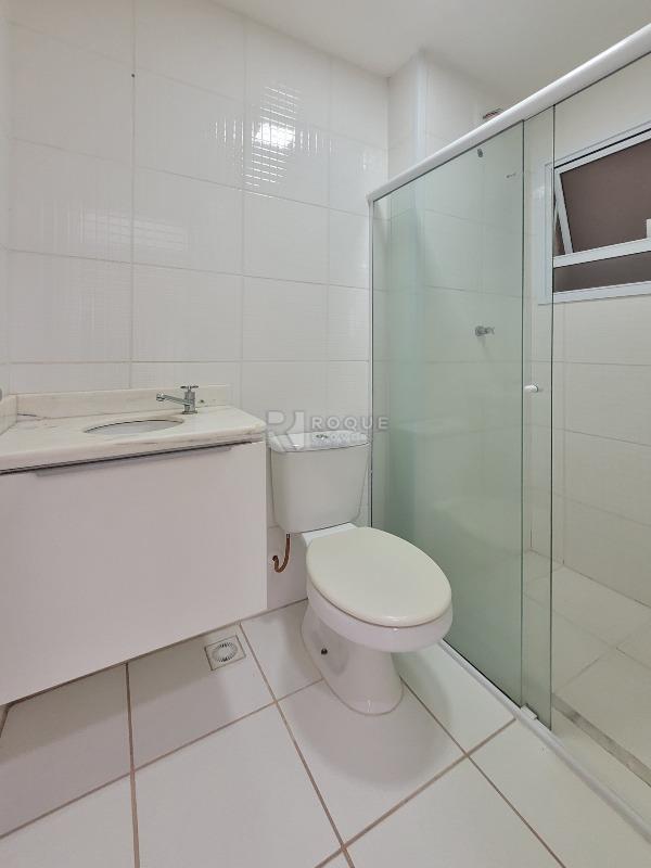 Apartamento à venda no bairro Chácaras Antonieta: BANHEIRO SOCIAL