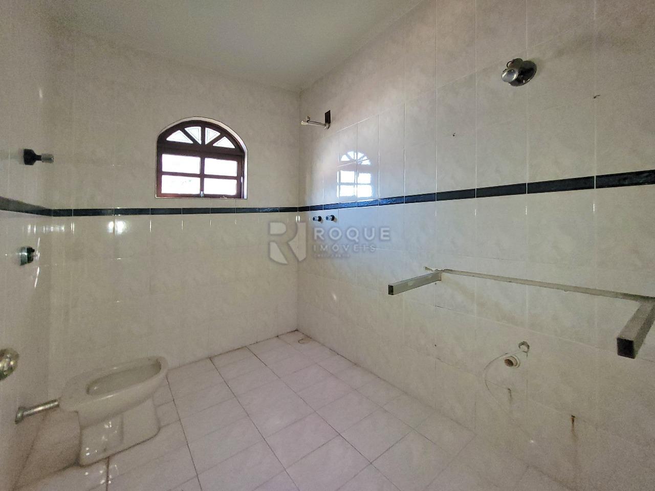 Casa Residencial à venda no bairro Jardim Santa Catarina: BANHEIRO SOCIAL