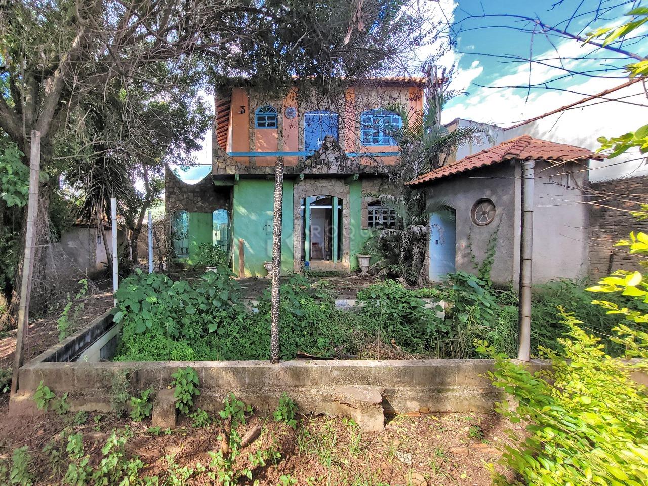 Casa Residencial à venda no bairro Jardim Santa Catarina: FUNDOS 