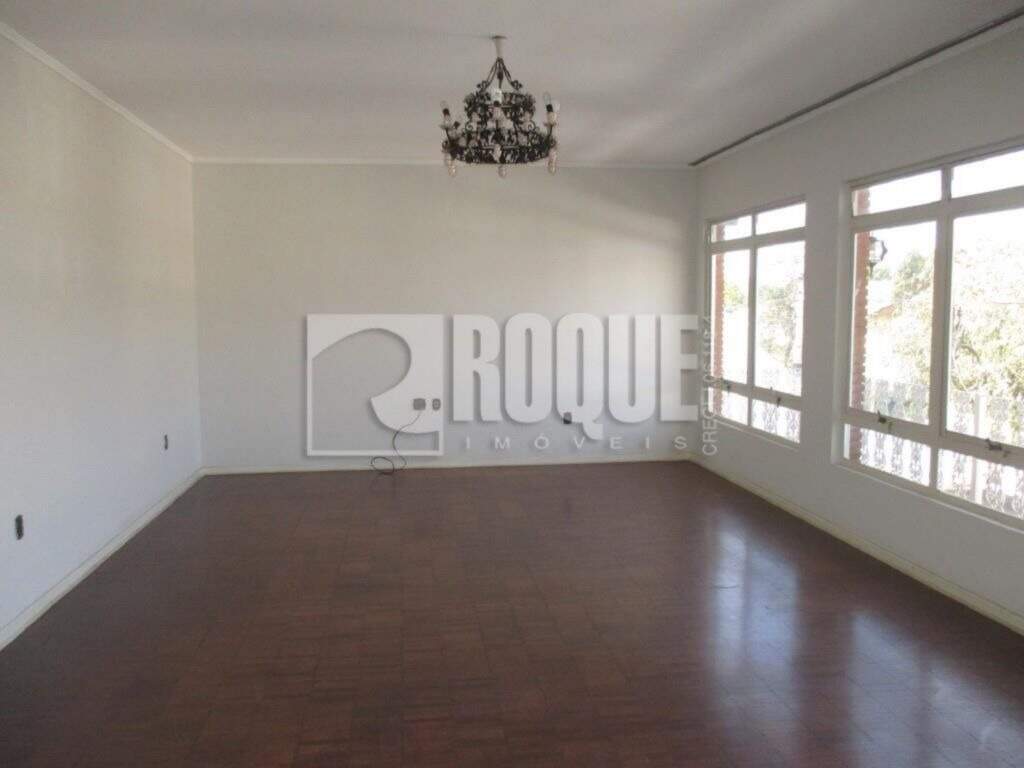 Casa Comercial à venda no bairro Jardim Mercedes: Sala