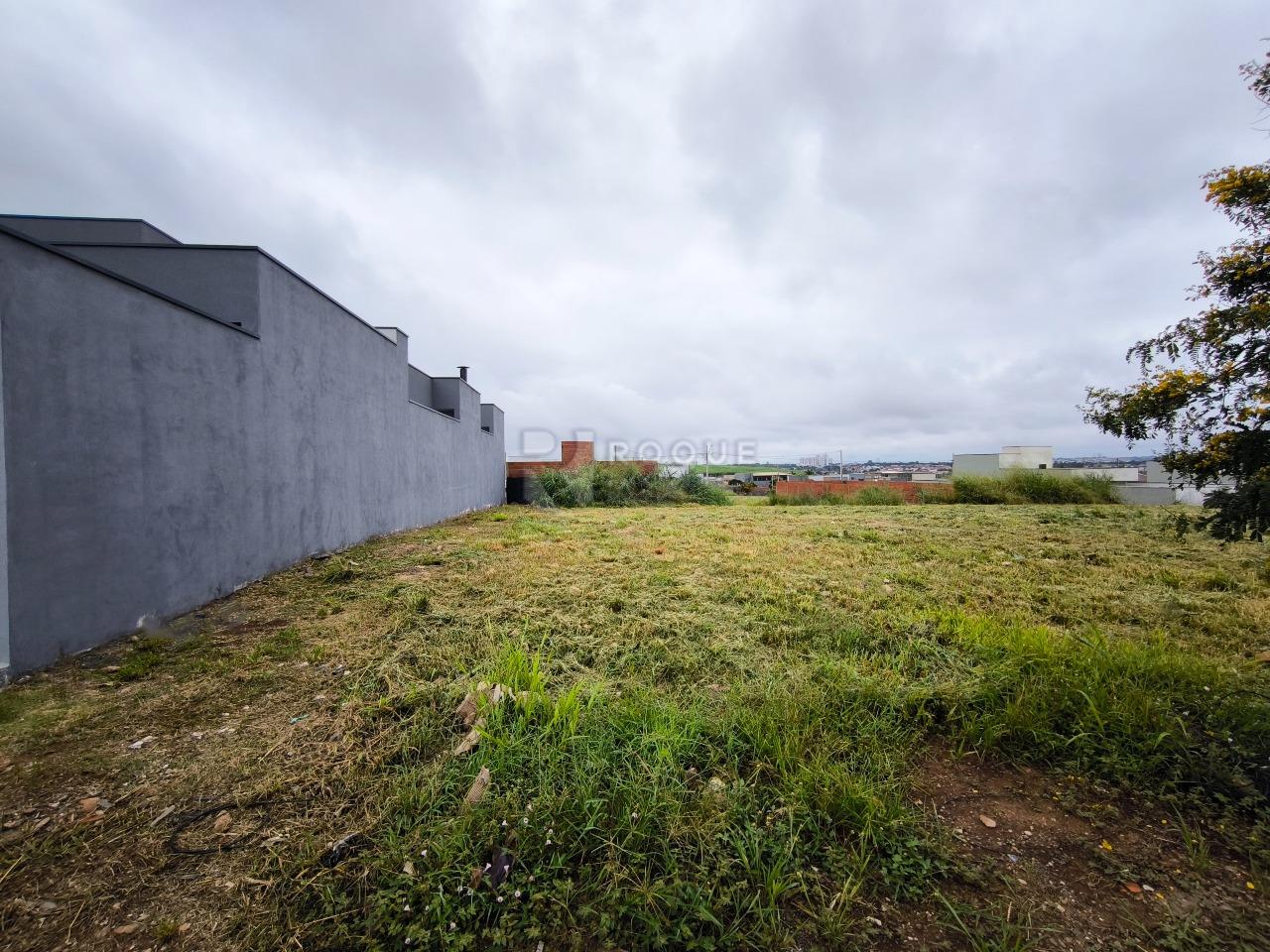 Terreno à venda no bairro Residencial Colinas do Engenho II: 