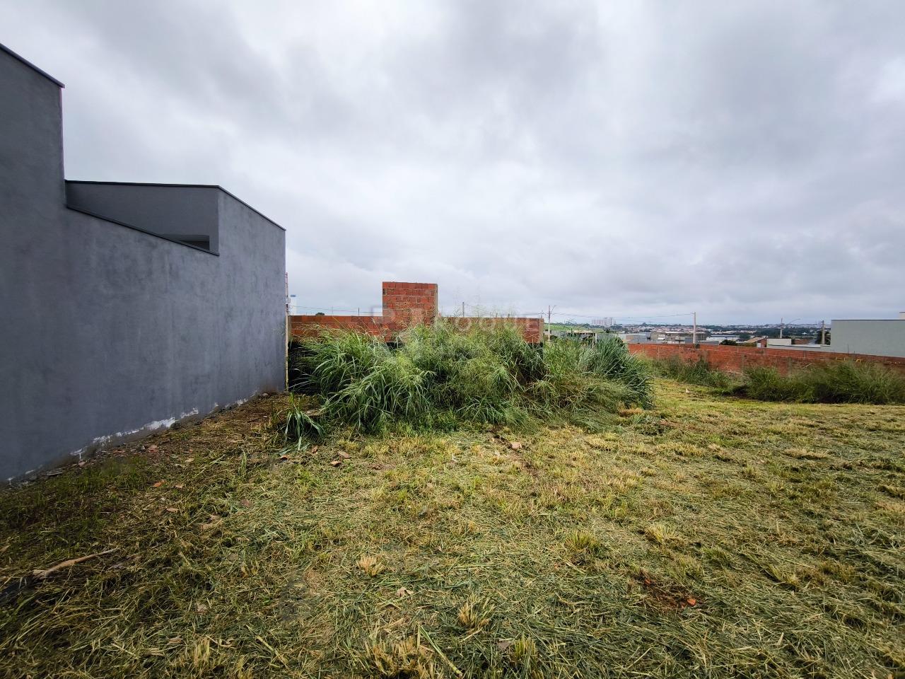 Terreno à venda no bairro Residencial Colinas do Engenho II: 