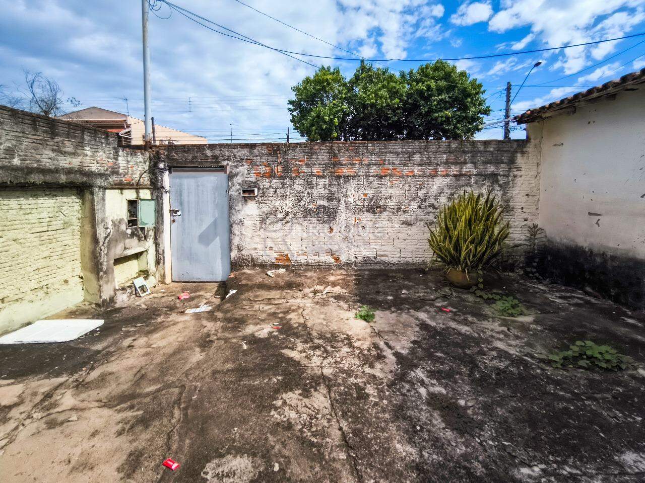 Terreno à venda no bairro Jardim Barão de Limeira: ENTRADA