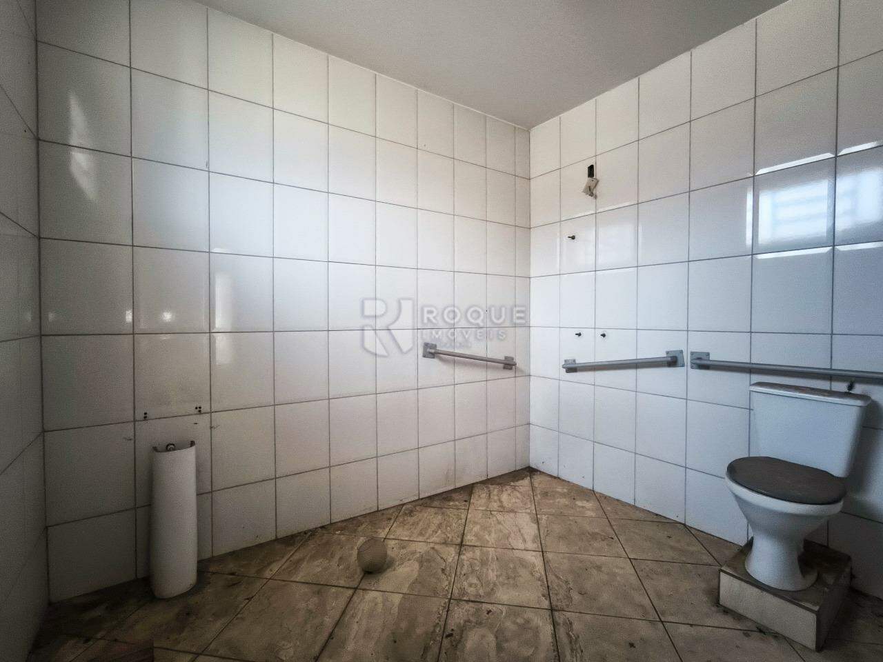 Terreno à venda no bairro Jardim Barão de Limeira: WC SUÍTE EXTERNA