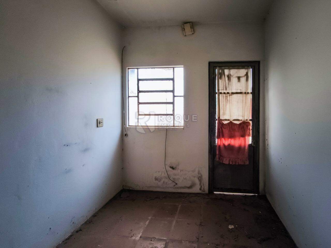 Terreno à venda no bairro Jardim Barão de Limeira: SALA DE ESTAR