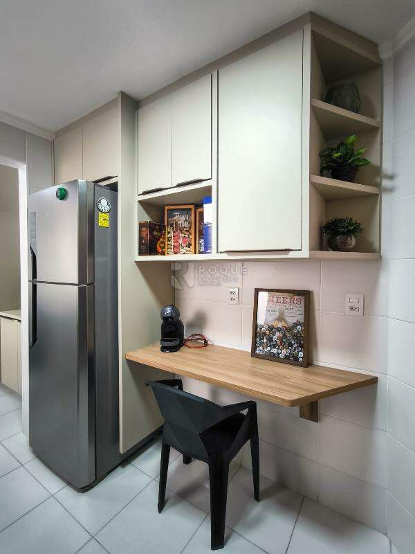 Apartamento à venda no bairro Centro: COZINHA