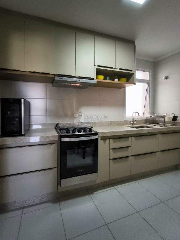Apartamento à venda no bairro Centro: COZINHA
