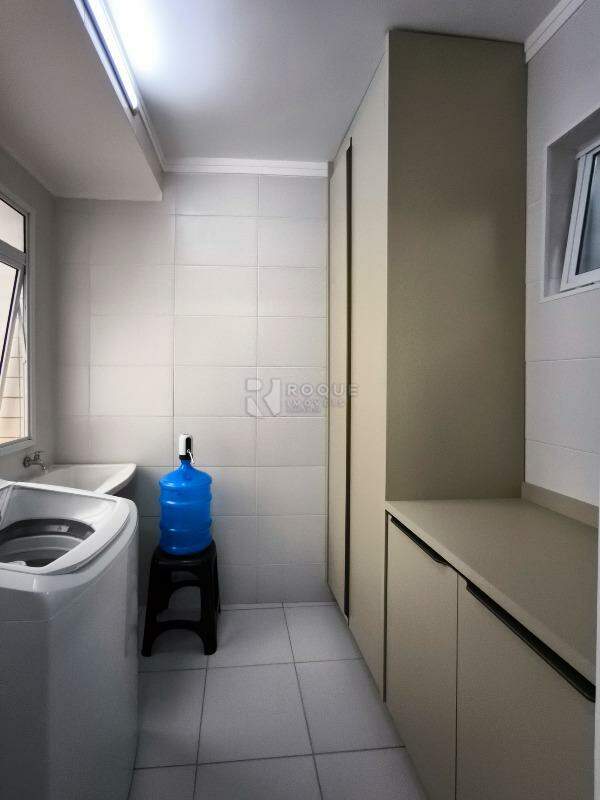 Apartamento à venda no bairro Centro: ÁREA DE SERVIÇO