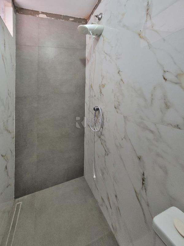 Casa Residencial à venda no bairro Vila Piza: BANHEIRO EXTERNO 