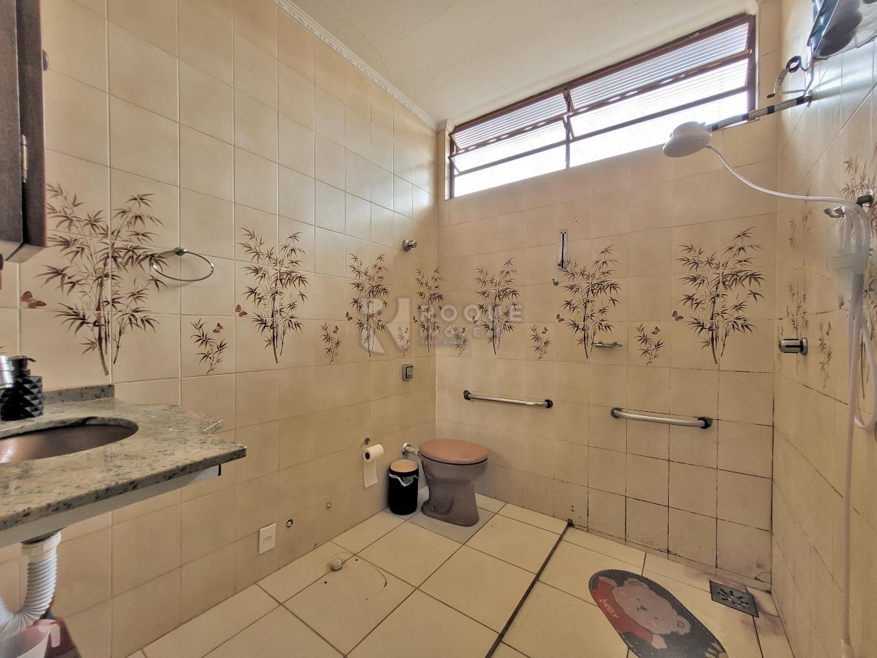 Casa Residencial à venda no bairro Vila Piza: BANHEIRO SOCIAL