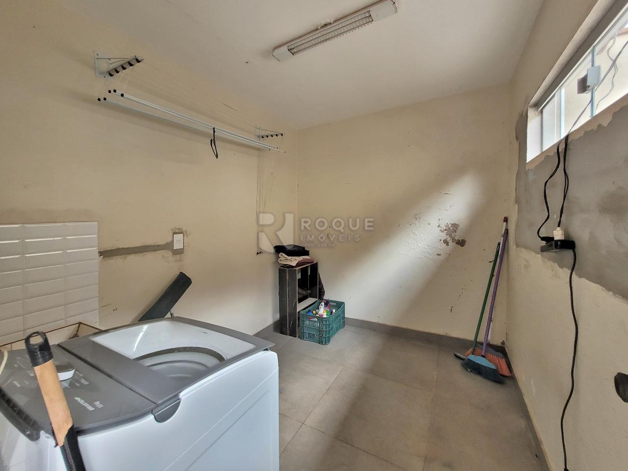 Casa Residencial à venda no bairro Vila Piza: LAVANDERIA