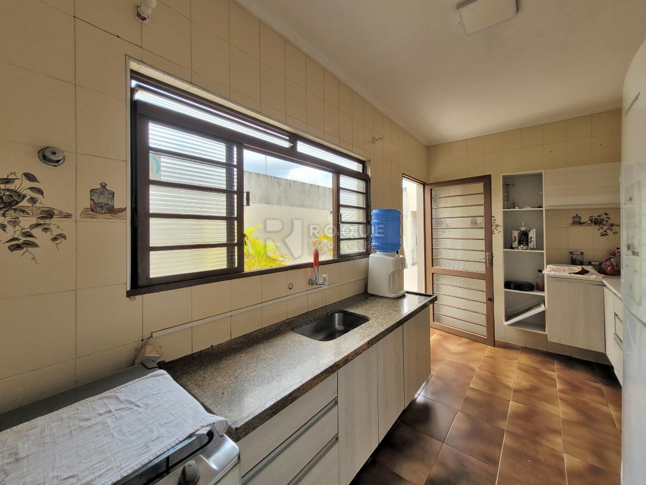Casa Residencial à venda no bairro Vila Piza: COZINHA