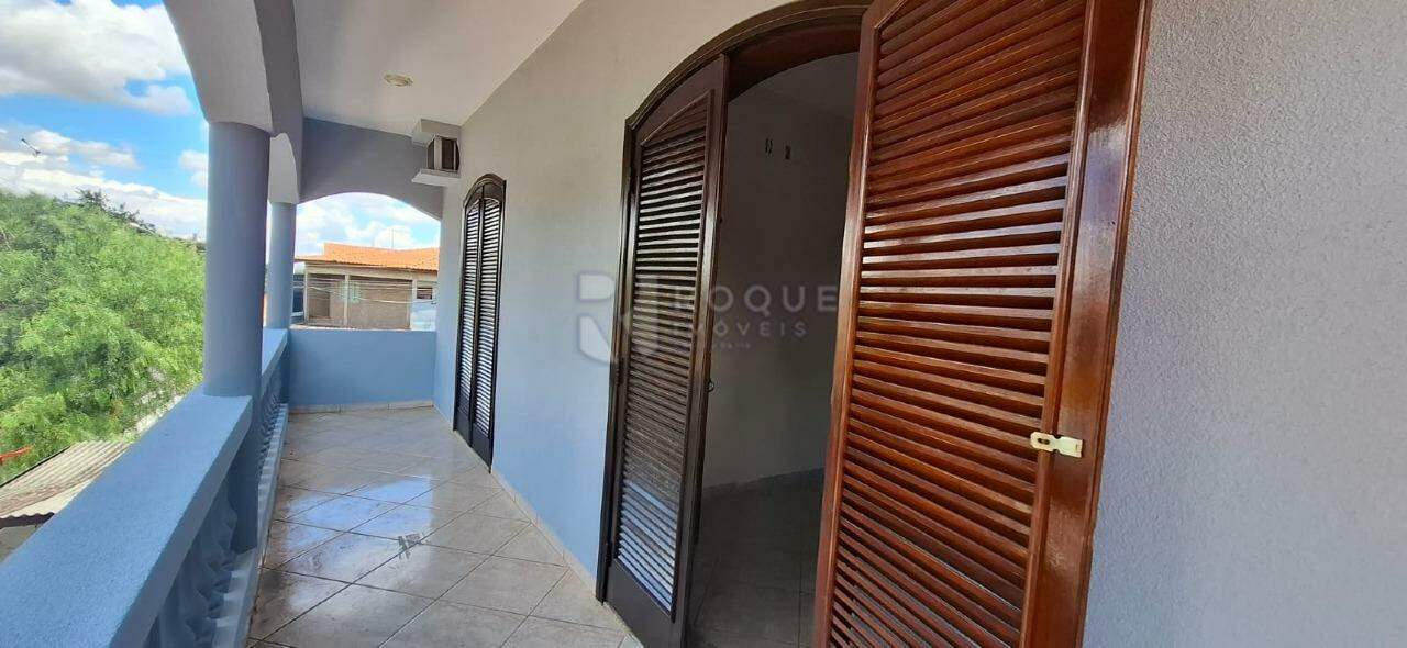 Casa Residencial para aluguel no bairro Jardim Residencial Vitório Lucato: VARANDA
