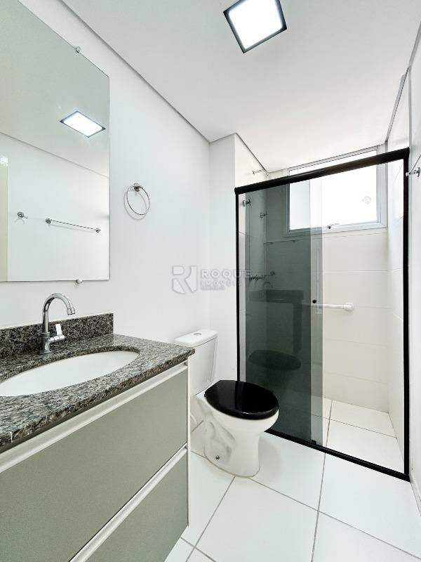 Apartamento para aluguel no bairro Jardim Trevo: WC social