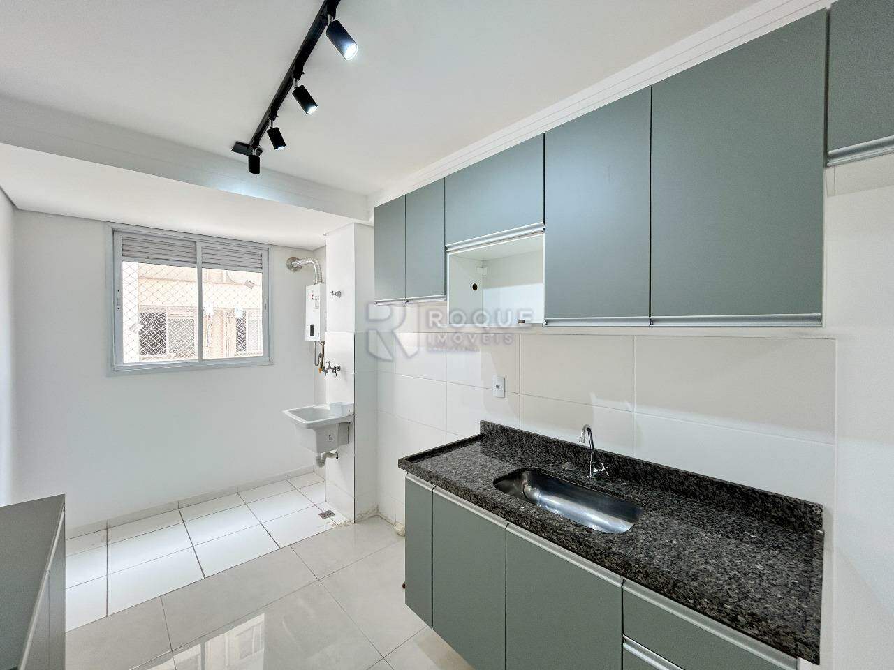 Apartamento para aluguel no bairro Jardim Trevo: Cozinha / Área de serviço