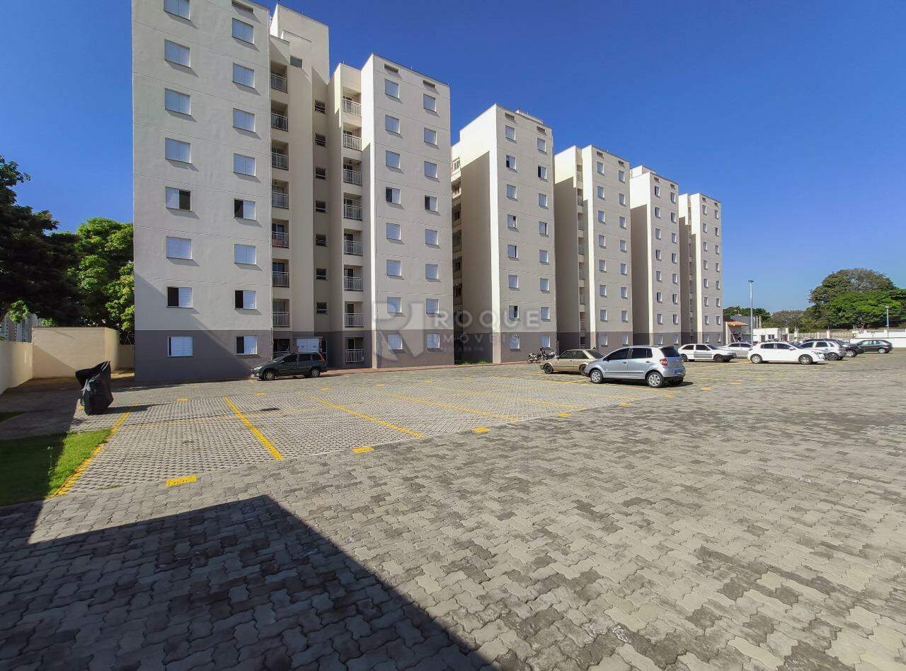 Apartamento para aluguel no bairro Jardim Trevo: Condomínio 