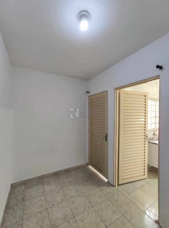 Casa Residencial à venda no bairro Jardim Gustavo Pecinini: Despensa 