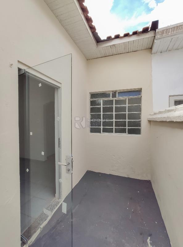 Casa Comercial à venda no bairro Centro: Jardim de inverno 