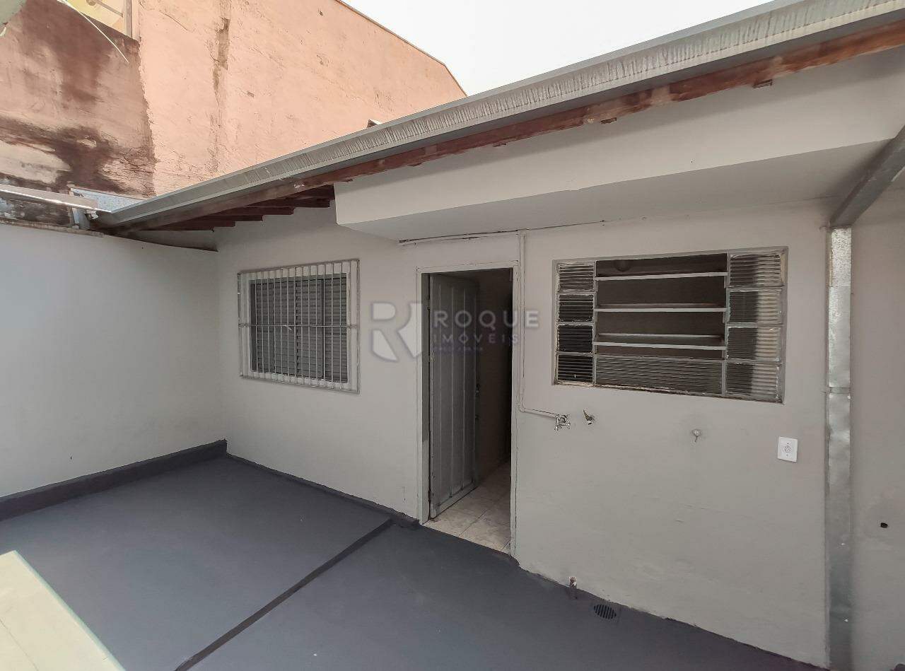 Casa Residencial à venda no bairro Vila Cristovam: Fundo