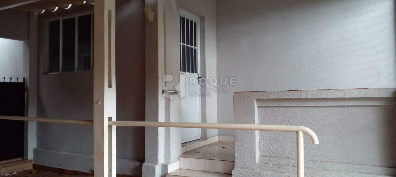 Casa Residencial para aluguel no bairro Vila Cristovam: ENTRADA
