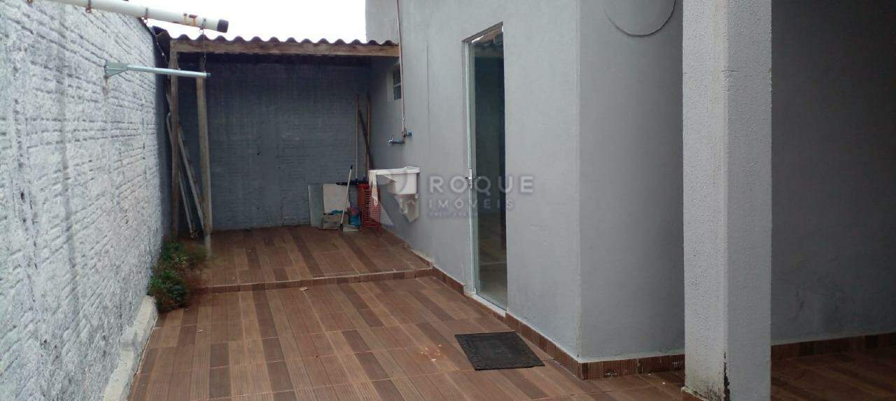 Casa Residencial para aluguel no bairro Vila Cristovam: QUINTAL