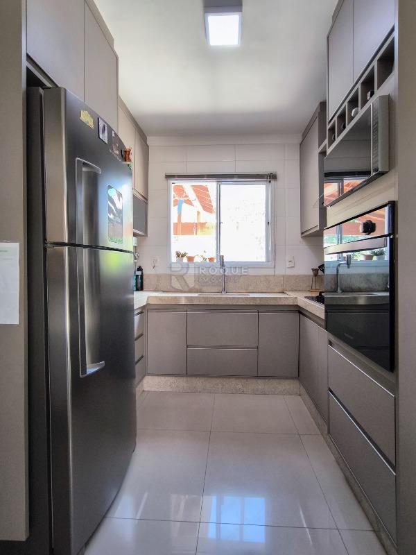 Casa em condomínio à venda no bairro Residencial Itamaracá: COZINHA