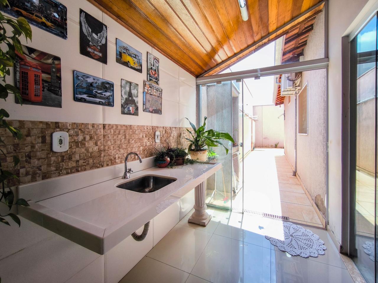 Casa em condomínio à venda no bairro Residencial Itamaracá: ÁREA GOURMET