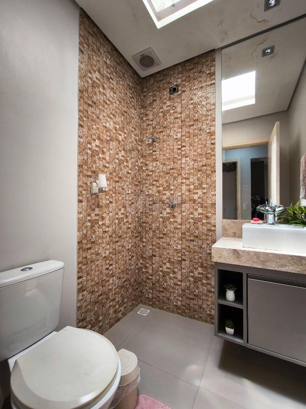 Casa em condomínio à venda no bairro Residencial Itamaracá: BANHEIRO SOCIAL