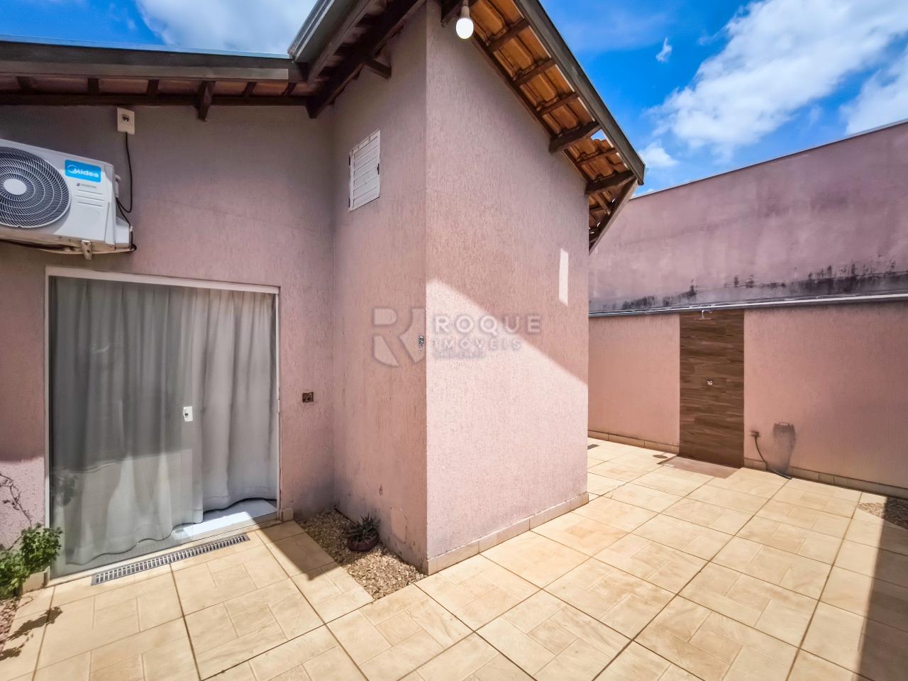 Casa em condomínio à venda no bairro Residencial Itamaracá: FUNDOS