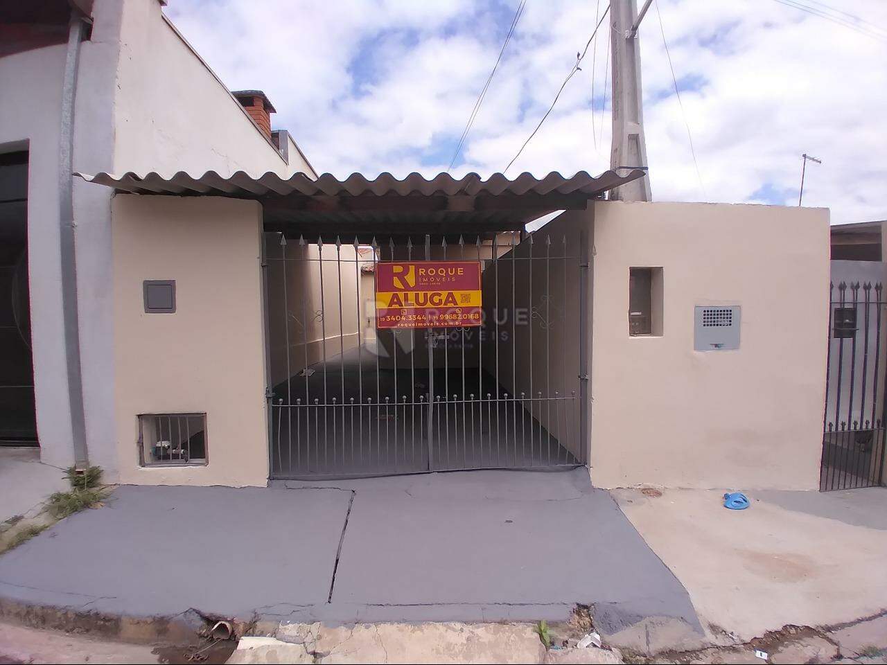Casa Residencial para aluguel no bairro Conjunto Habitacional Victor DAndrea: Fachada