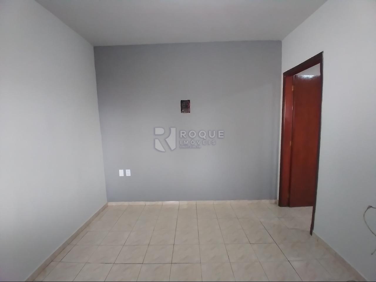 Casa Residencial para aluguel no bairro Conjunto Habitacional Victor DAndrea: Sala