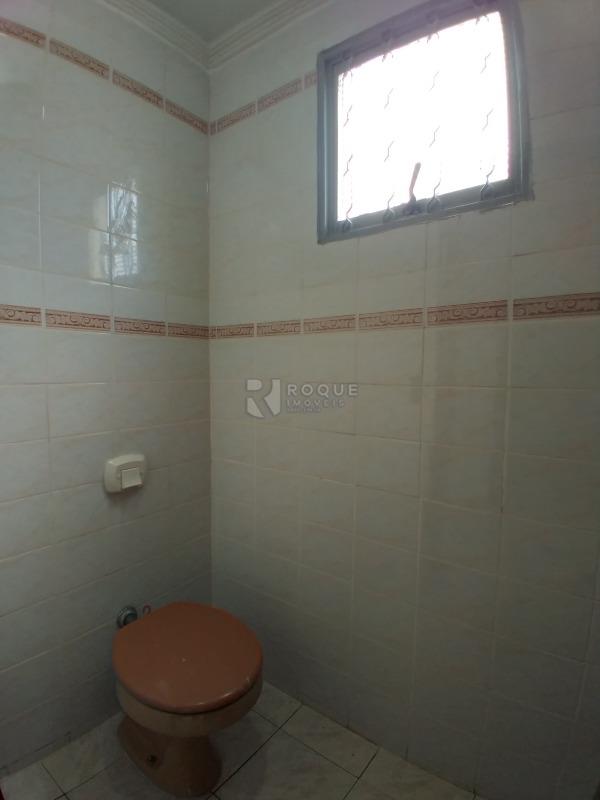 Casa Residencial para aluguel no bairro Conjunto Habitacional Victor DAndrea: Wc externo