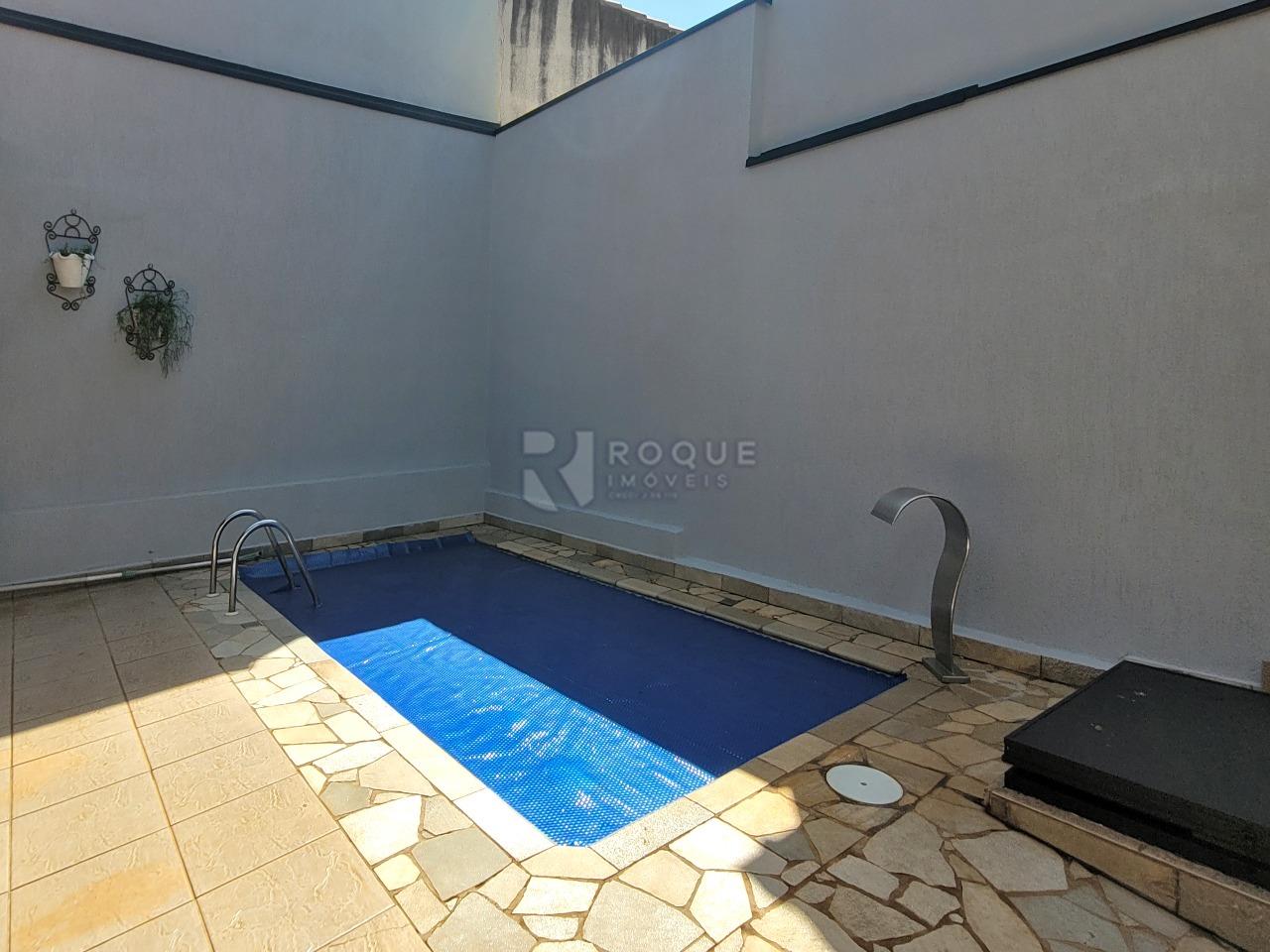 Casa Residencial à venda no bairro Jardim das Laranjeiras: PISCINA