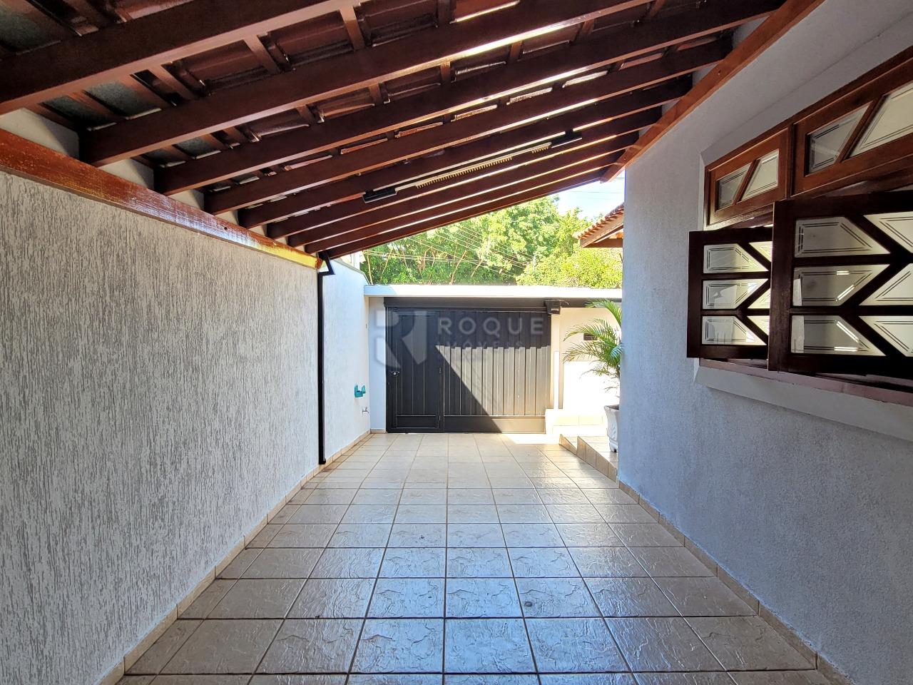 Casa Residencial à venda no bairro Jardim das Laranjeiras: GARAGEM