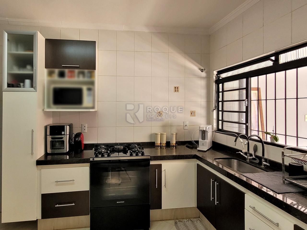 Casa Residencial à venda no bairro Jardim das Laranjeiras: COZINHA