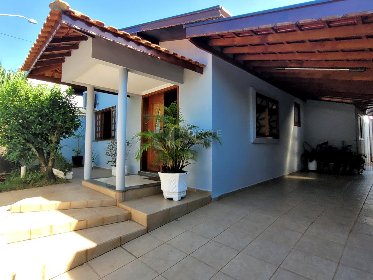 Casa Residencial à venda no bairro Jardim das Laranjeiras: FRENTE