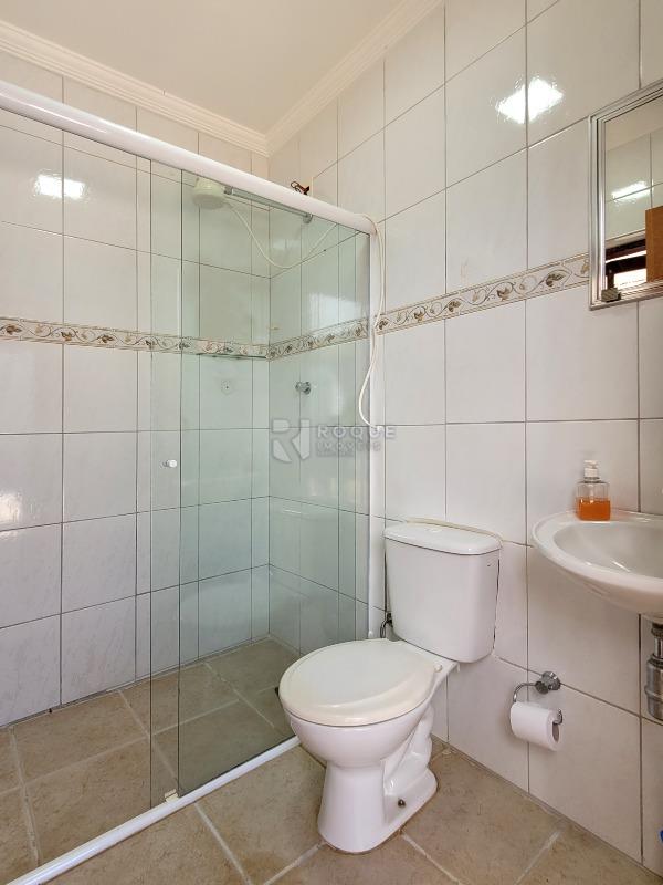 Casa Residencial à venda no bairro Jardim das Laranjeiras: BANHEIRO EXTERNO 