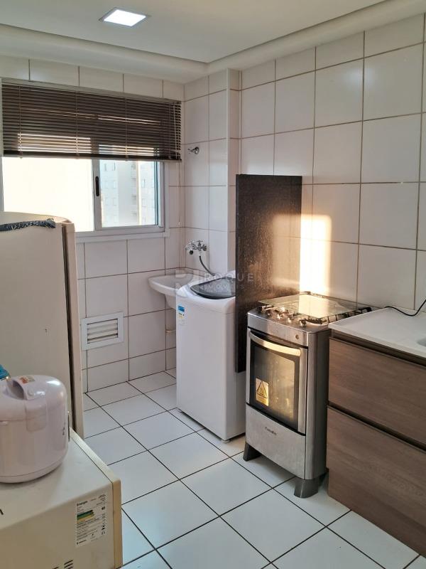 Apartamento à venda no bairro Condomínio Varandas I: COZINHA