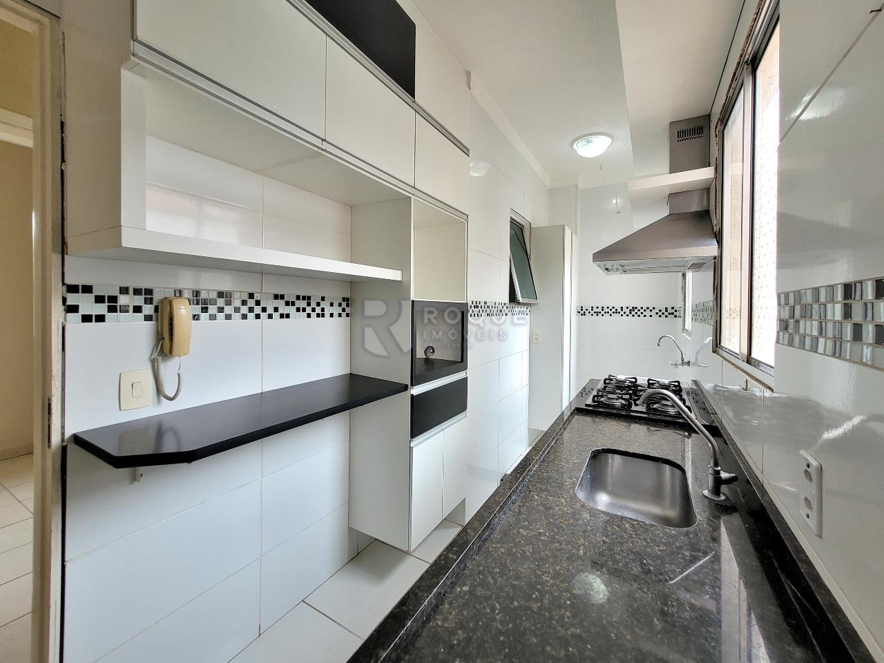 Apartamento à venda no bairro Jardim Parque Novo Mundo: COZINHA