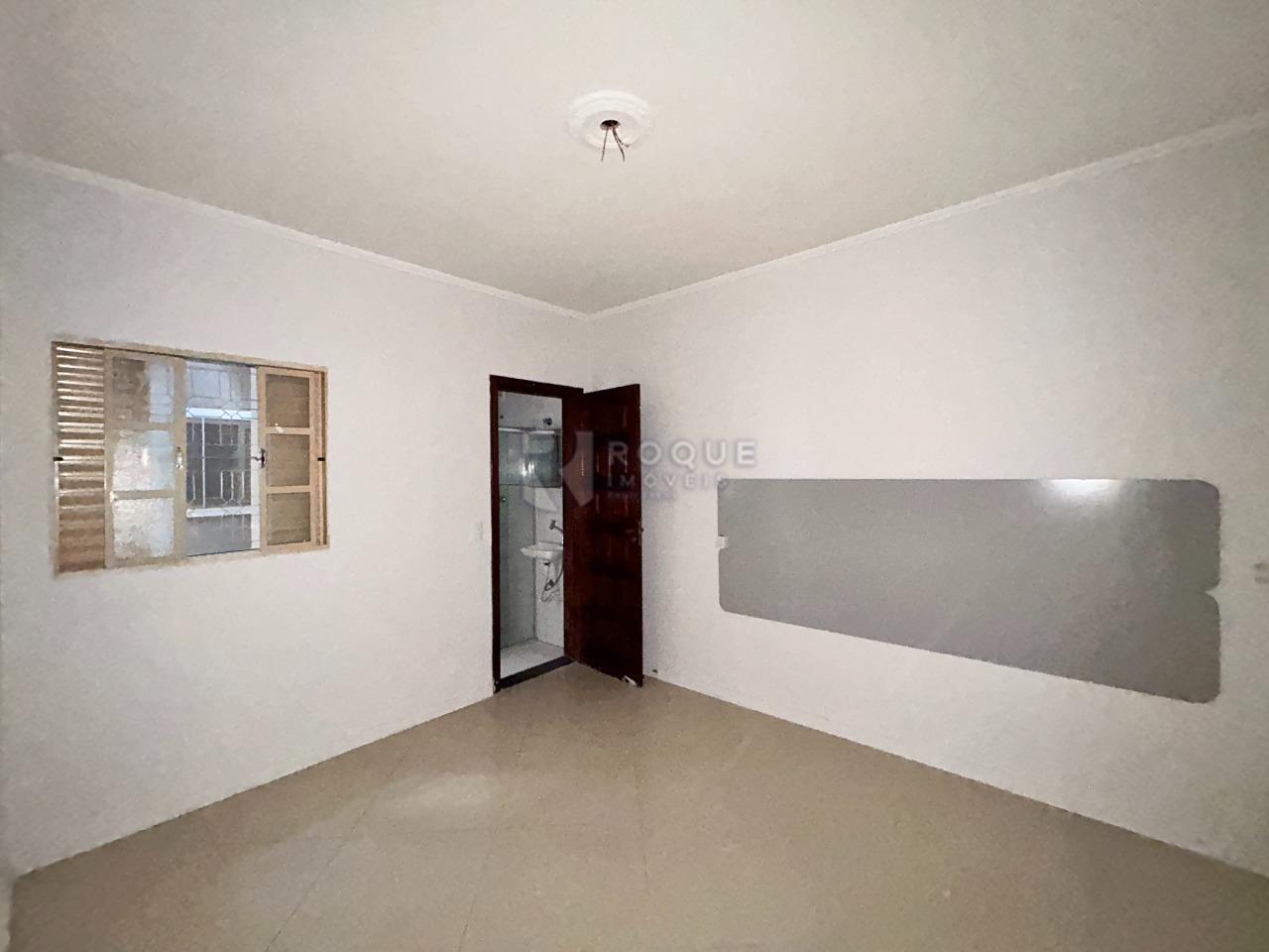 Casa Residencial para aluguel no bairro Jardim Nova Suiça: Dormitório edícula 