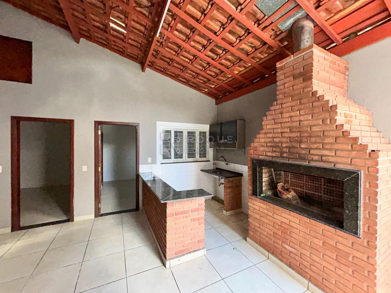 Casa Residencial para aluguel no bairro Jardim Nova Suiça: Churrasqueira