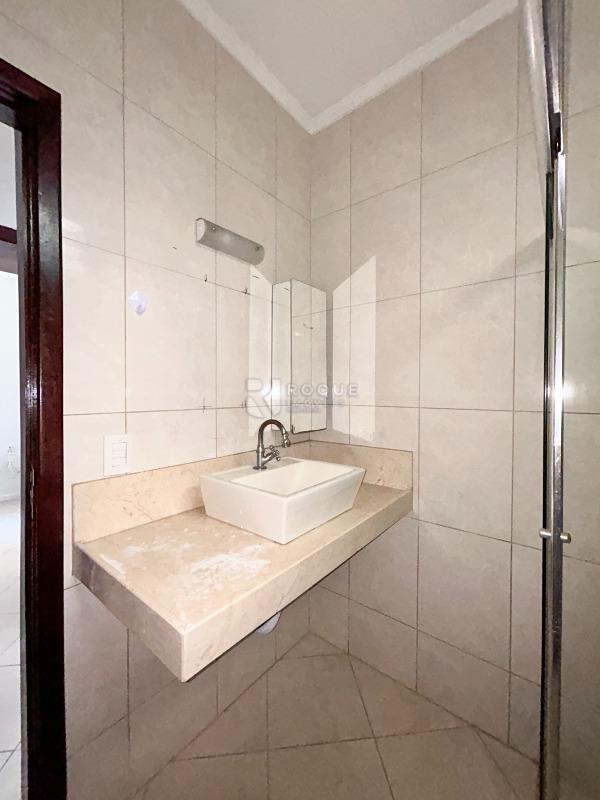 Casa Residencial para aluguel no bairro Jardim Nova Suiça: WC social 