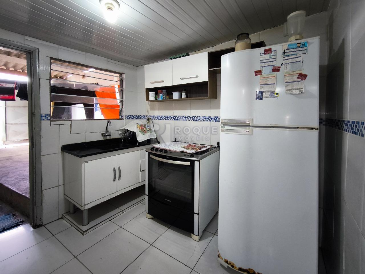 Casa Residencial à venda no bairro Vila Bragotto: COZINHA