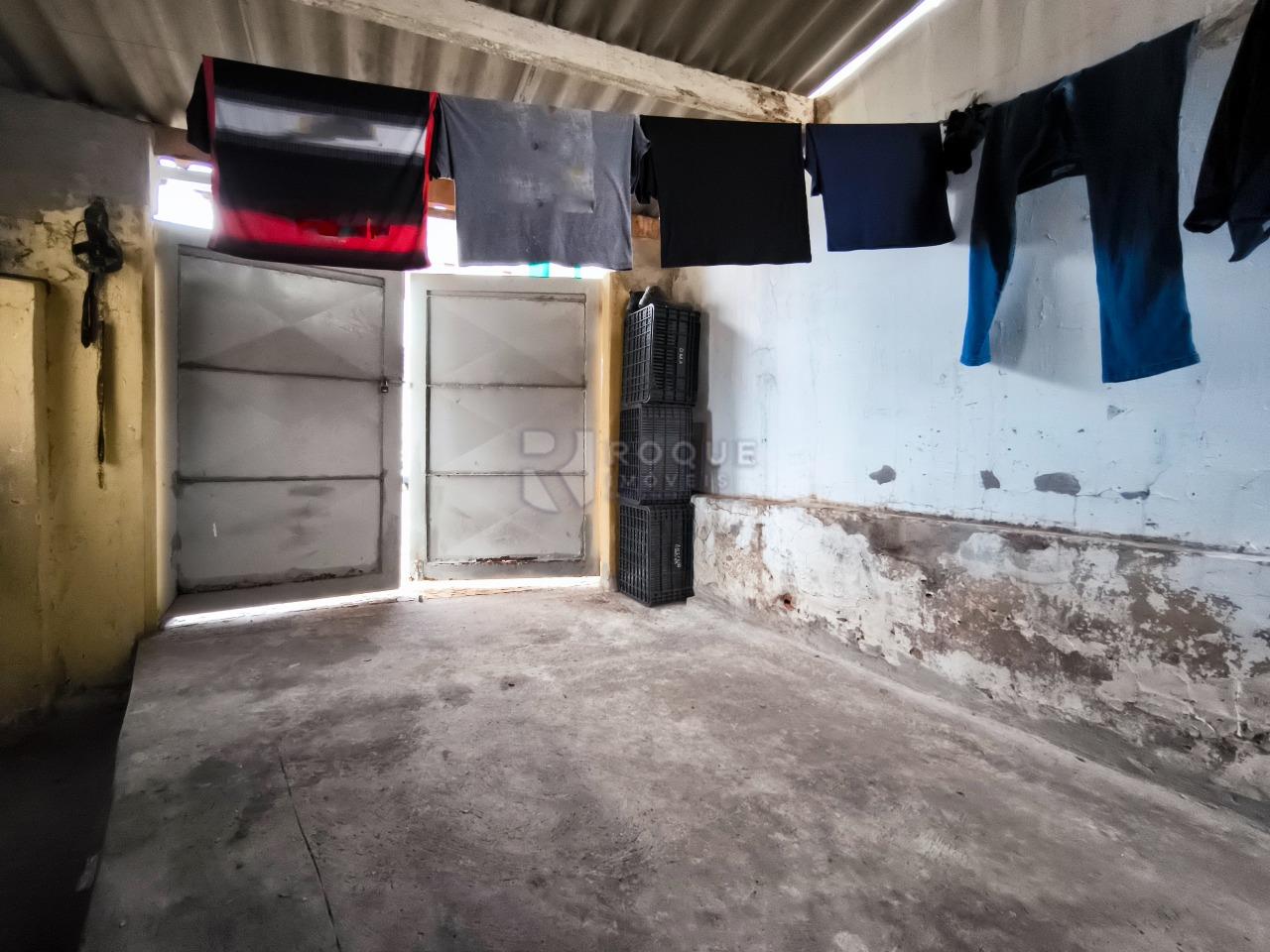 Casa Residencial à venda no bairro Vila Bragotto: GARAGEM